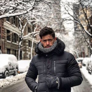 Meet your Posher, Omar